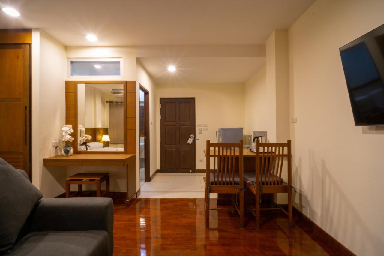 Baan Chuan Chom Pattaya Hotell Eksteriør bilde